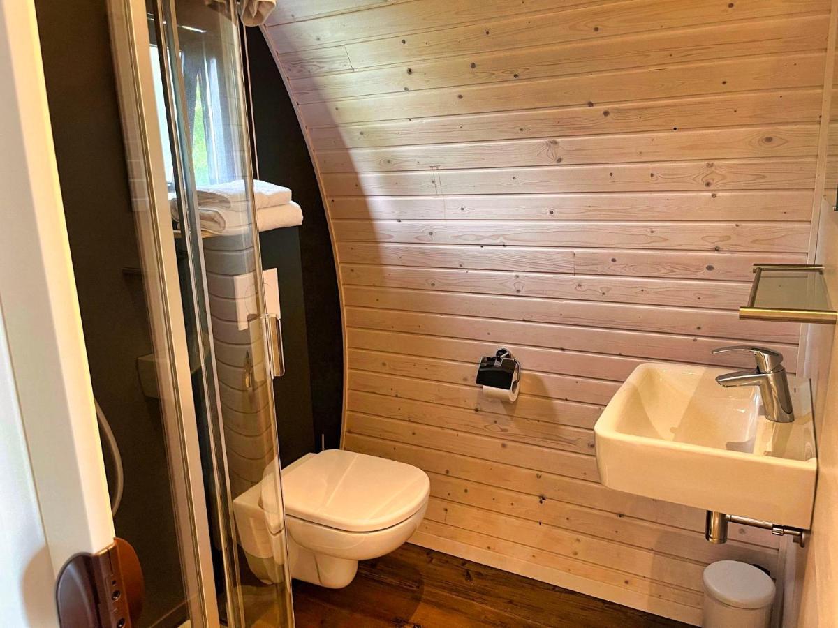 Pod Hotelkamer Aan Het Water Dokkum Eksteriør billede